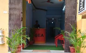 Sea Rock Hotel